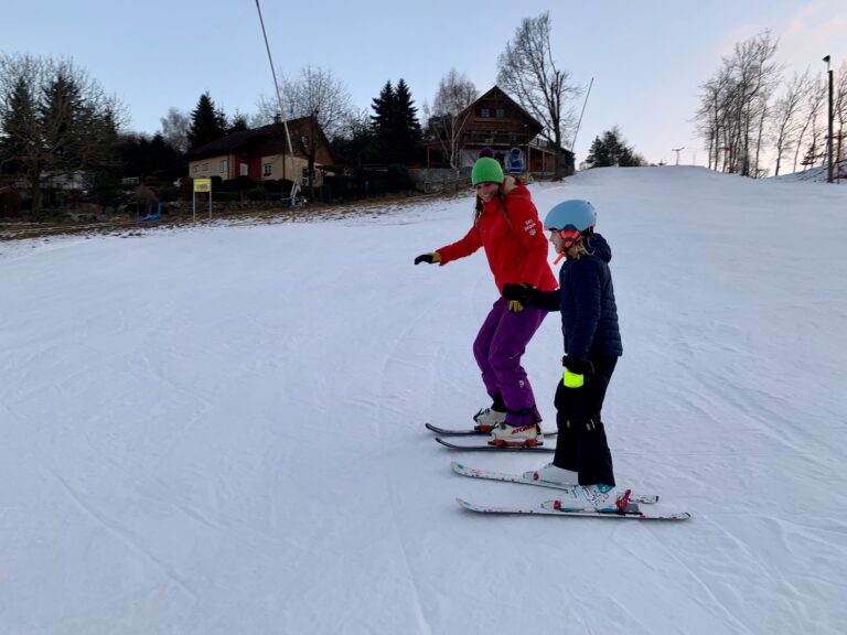 Výuka v lyžařské škole Vločka